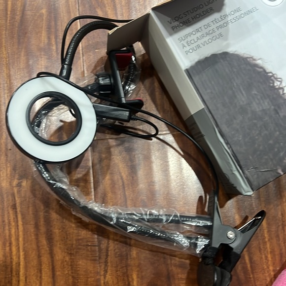 Brand New Vlog studio Light - Picture 2 of 2